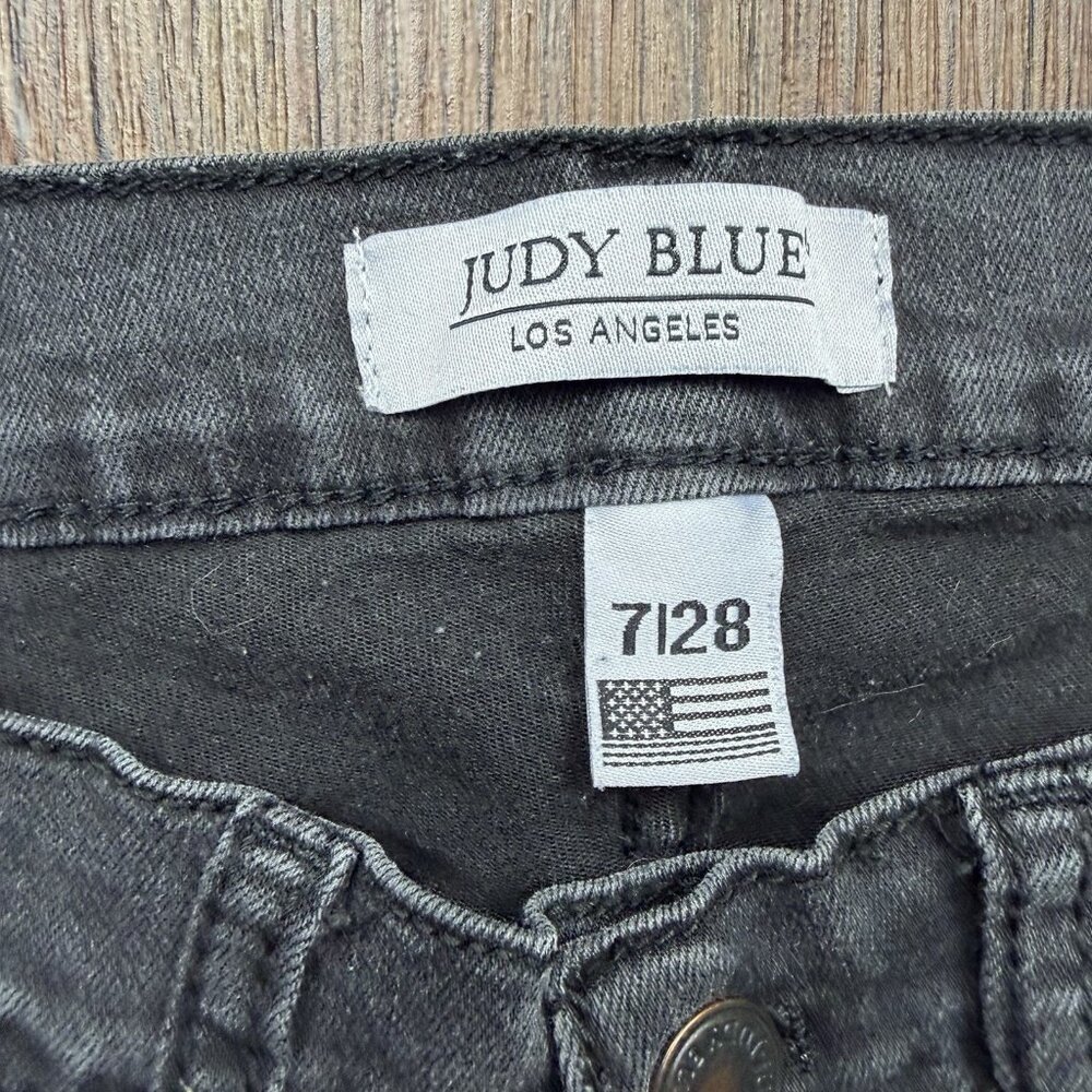 Judy Blue skinny fit jeans Women Size 7/28 mid rise distressed whiskered - Picture 5 of 10